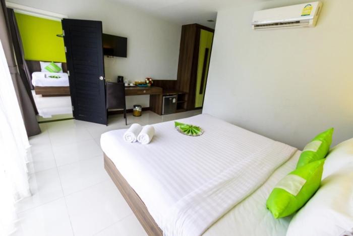 Dipantai Boutique Beach Resort Patong Luaran gambar