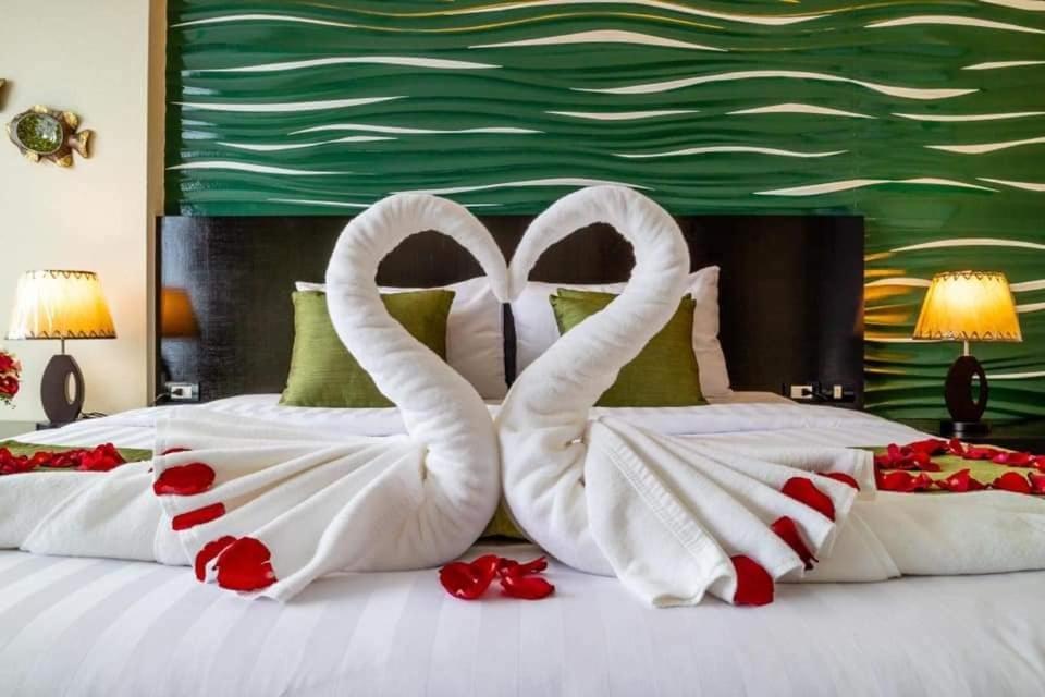 Dipantai Boutique Beach Resort Patong Luaran gambar