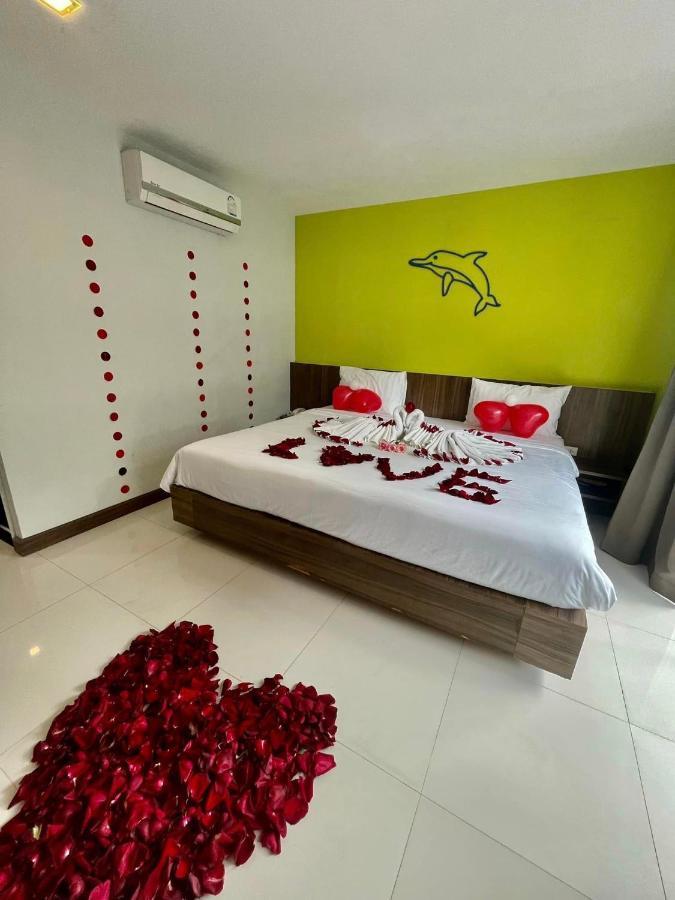 Dipantai Boutique Beach Resort Patong Luaran gambar