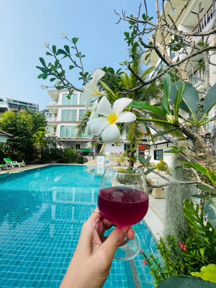 Dipantai Boutique Beach Resort Patong Luaran gambar