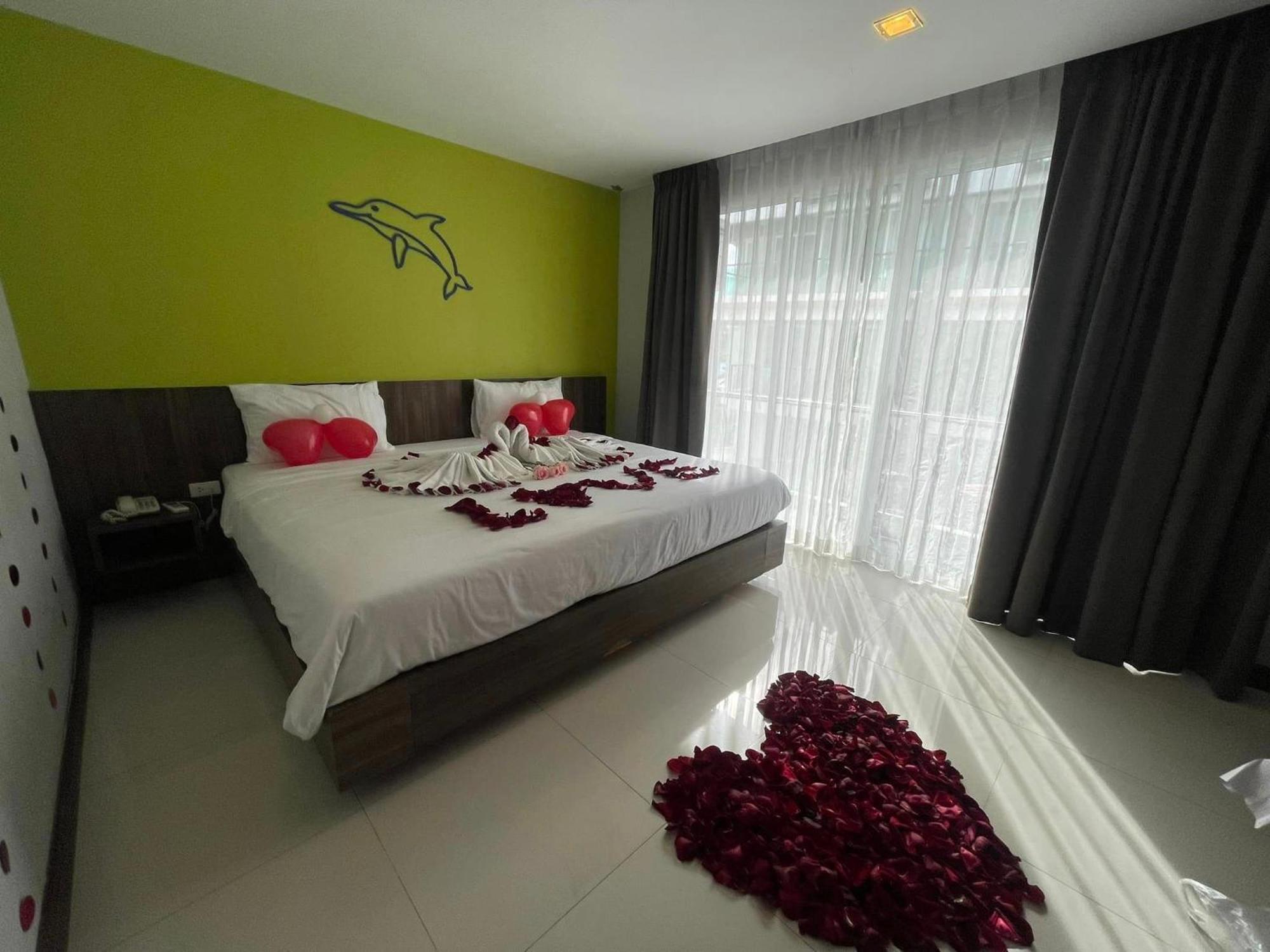 Dipantai Boutique Beach Resort Patong Luaran gambar
